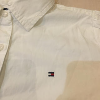 トミーヒルフィガー(TOMMY HILFIGER)のトミーヒルの半袖ブラウス 白(シャツ/ブラウス(半袖/袖なし))