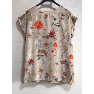 ザラ(ZARA)のZARA 花柄Tシャツ(Tシャツ(半袖/袖なし))