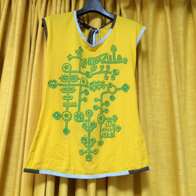 DIESEL(ディーゼル)のDIESELのノースリーブです。 レディースのトップス(Tシャツ(半袖/袖なし))の商品写真