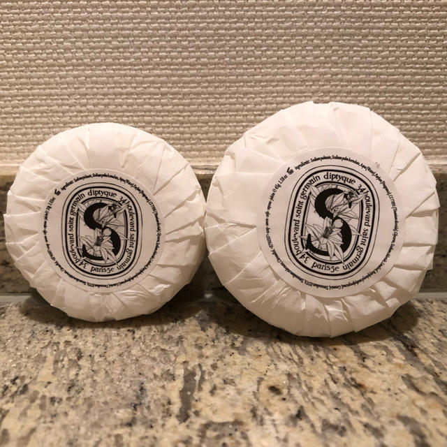 diptyque(ディプティック)の【新品未使用】diptyque(ディプティック)★ボディローション★ソープ★ コスメ/美容のキット/セット(サンプル/トライアルキット)の商品写真