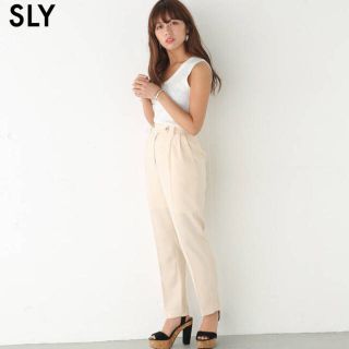 スライ(SLY)のSLY テーパードパンツ(カジュアルパンツ)