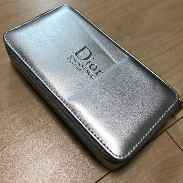 Dior(ディオール)のDior ポーチ付き化粧セット コスメ/美容のキット/セット(コフレ/メイクアップセット)の商品写真