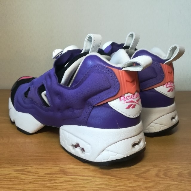 Reebok(リーボック)の美品 大人気 世界に1つ Reebok Pump Fury レディースの靴/シューズ(スニーカー)の商品写真