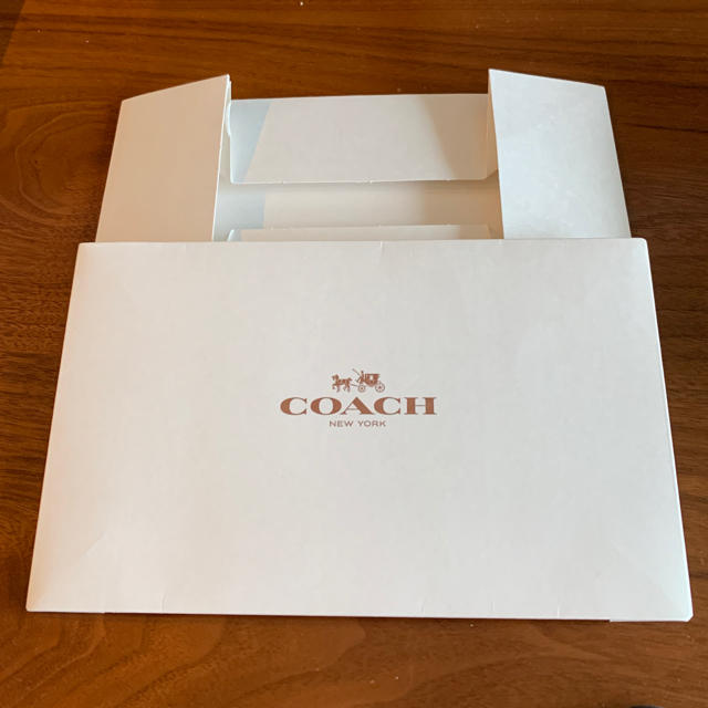 COACH(コーチ)のコーチのギフトボックス インテリア/住まい/日用品のオフィス用品(ラッピング/包装)の商品写真