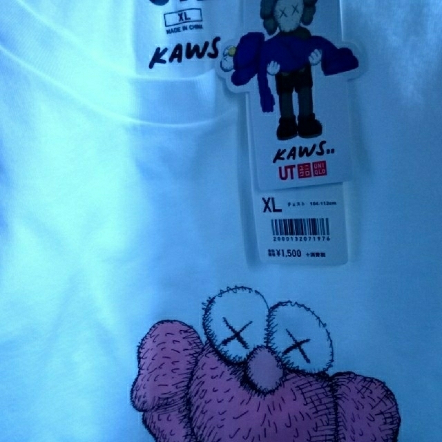 UNIQLO(ユニクロ)のKAWSユニクロコラボTシャツXL② メンズのトップス(Tシャツ/カットソー(半袖/袖なし))の商品写真
