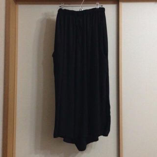 アンティカ(antiqua)の【antiqua】ワイドパンツ　黒(サルエルパンツ)