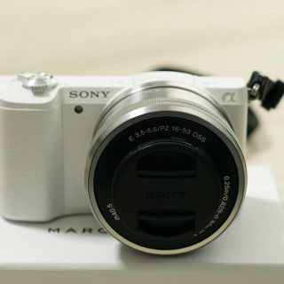 ソニー(SONY)のSONY a5100(ミラーレス一眼)