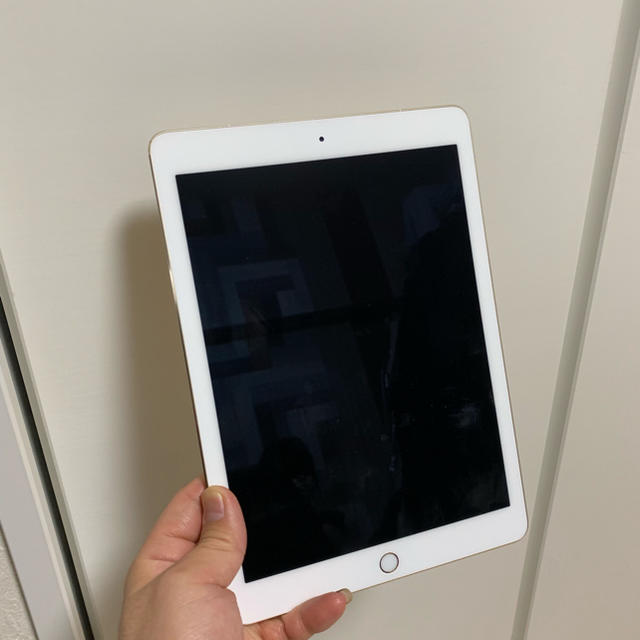 PC/タブレット美品iPad Pro 9.7 cellular+Wi-Fi128GB Gold