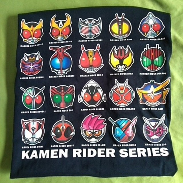 しまむら(シマムラ)の平成ライダーTシャツ　メンズ メンズのトップス(Tシャツ/カットソー(半袖/袖なし))の商品写真