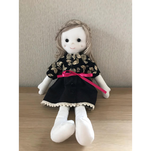 ホビーラホビーレ ドレスセット(ワンピース)ニーナちゃん 材料
