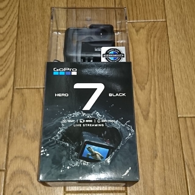 GoPro(ゴープロ)の新品
GoPro HERO7 ブラック CHDHX-701-FW スマホ/家電/カメラのカメラ(ビデオカメラ)の商品写真