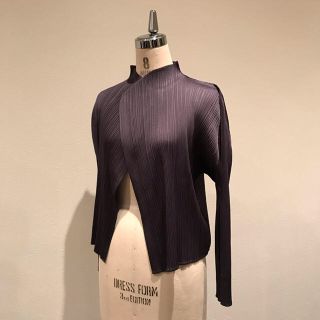 プリーツプリーズイッセイミヤケ(PLEATS PLEASE ISSEY MIYAKE)の【KanaKana様専用】プリーツプリーズ カーディガン ボレロ(ボレロ)