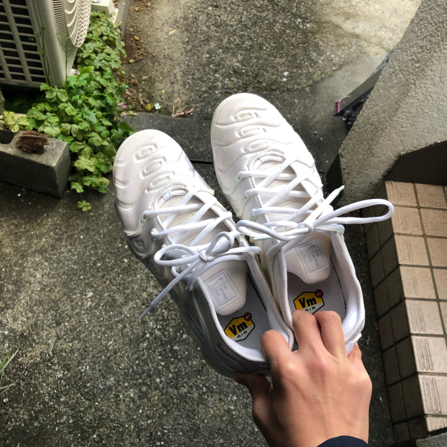 NIKE(ナイキ)のローラ着用 ヴェイパーマックス NIKE エアマックス プラス スニーカー メンズの靴/シューズ(スニーカー)の商品写真