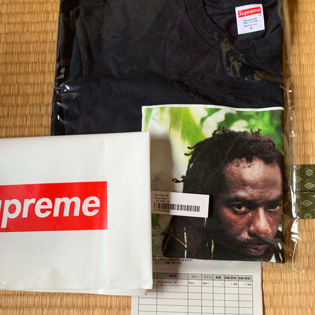 supreme buju tee sサイズ フォト t オンライン購入