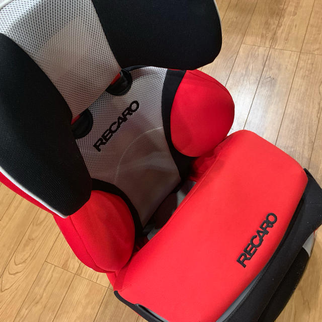 RECARO(レカロ)のレカロ チャイルドシート  キッズ/ベビー/マタニティの外出/移動用品(自動車用チャイルドシート本体)の商品写真