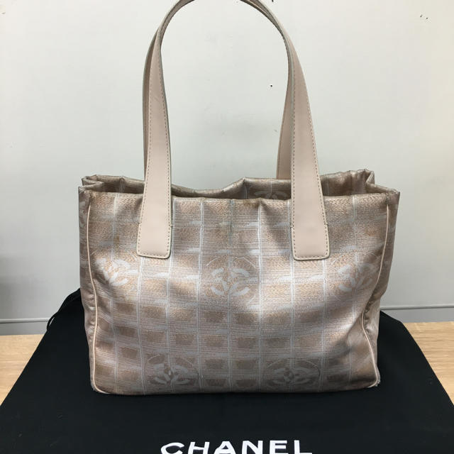 大きめ バッグ 激安 tシャツ / CHANEL - 鑑定済み 正規品 CHANEL/シャネル ニュートラベルライントートバッグの通販 by 真's shop｜シャネルならラクマ