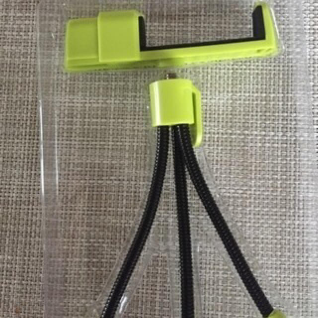 スマートフォン用 三脚スタンド スマホ/家電/カメラのスマホアクセサリー(その他)の商品写真