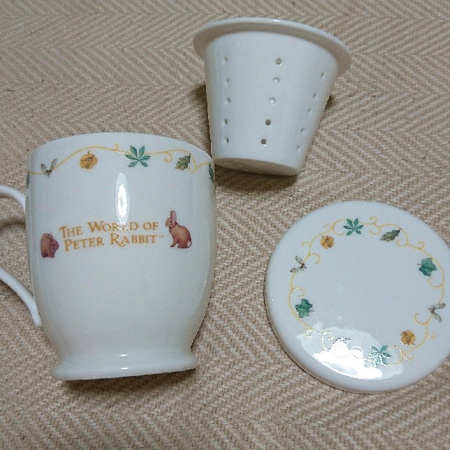 WEDGWOOD(ウェッジウッド)のピーターラビット 蓋つき ハーブマグ インテリア/住まい/日用品のキッチン/食器(グラス/カップ)の商品写真