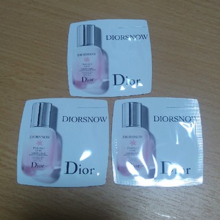 ディオール(Dior)のDior snow　スノーパーフェクトライト　化粧下地　　日中用乳液(乳液/ミルク)