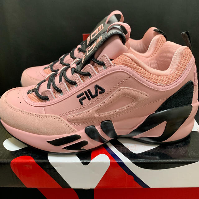 FILA 【日本未入荷】FILA Disblower Pink 23cmの通販 pippy's shop｜フィラならラクマ