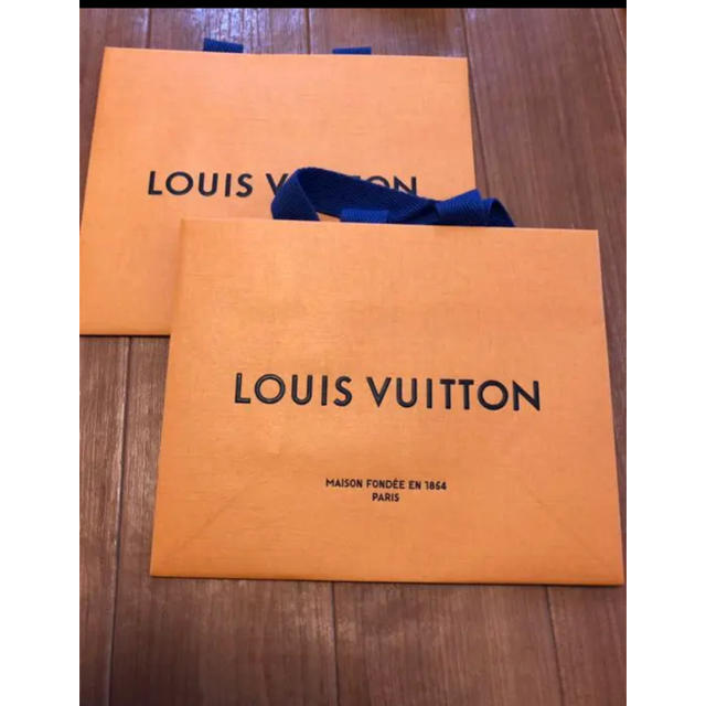 LOUIS VUITTON - ルイヴィトン ショップ袋 ショッパー 紙袋の通販 by s s shop｜ルイヴィトンならラクマ
