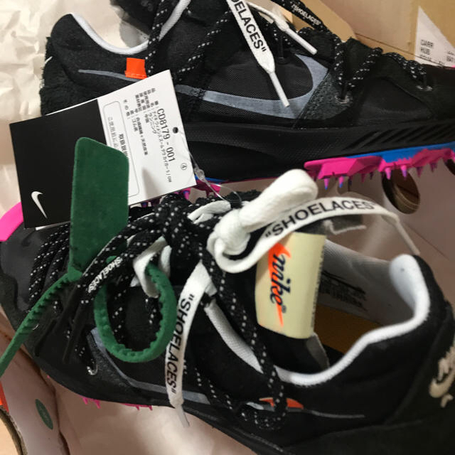 NIKE(ナイキ)のNIKE OFF WHITE AIR ZOOM TERRA KIGER 5  レディースの靴/シューズ(スニーカー)の商品写真