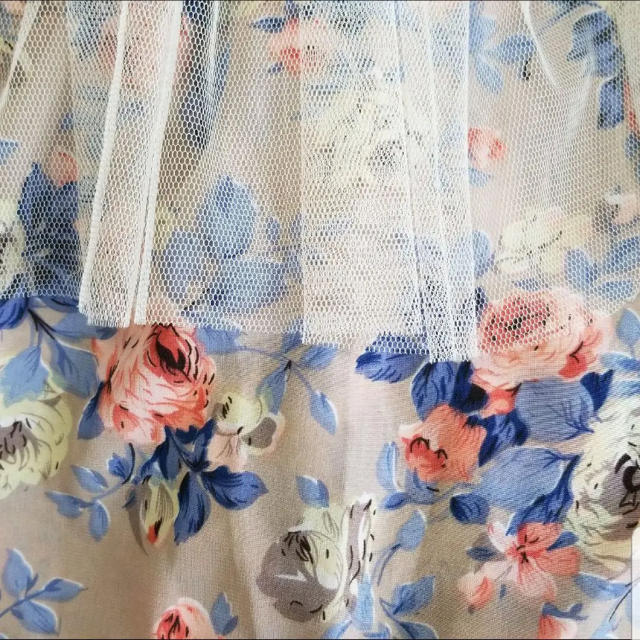チュールスカート アイボリー 花柄 レディースのスカート(ロングスカート)の商品写真