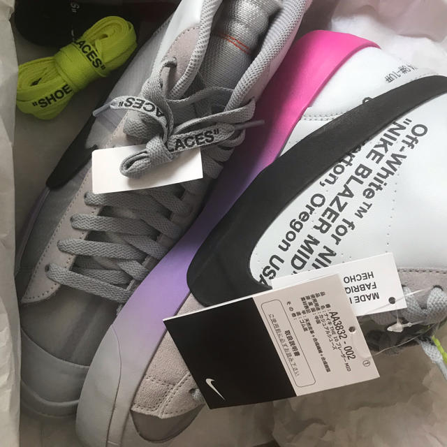 OFF-WHITE(オフホワイト)のNIKE offwhite blazer serena 27cm メンズの靴/シューズ(スニーカー)の商品写真