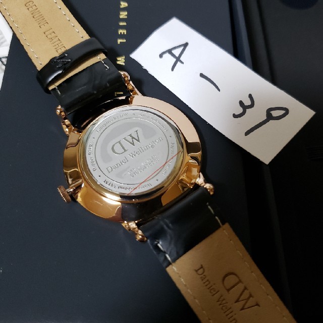 Daniel Wellington(ダニエルウェリントン)のA-39新品38mm❤ダニエルウェリントン♥メンズ(白)♥激安価格♥送料無料❤ メンズの時計(腕時計(アナログ))の商品写真