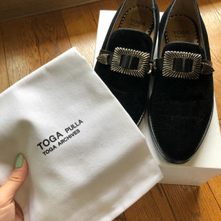 トーガ(TOGA)のtoga beamsコラボシューズ(ローファー/革靴)