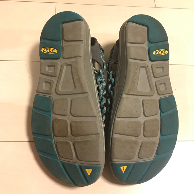 KEEN(キーン)のKEEN UNEEK キーン ユニーク 24cm レディースの靴/シューズ(サンダル)の商品写真