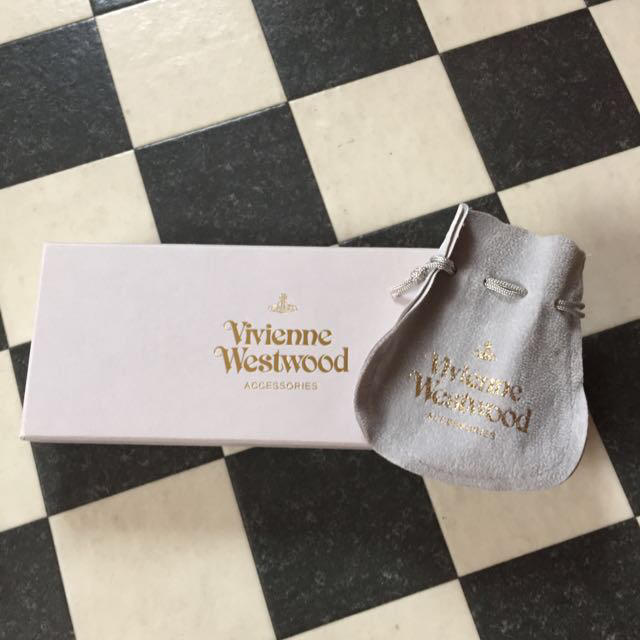 Vivienne Westwood(ヴィヴィアンウエストウッド)の【7末迄】ヴィヴィアン 箱&巾着 レディースのアクセサリー(その他)の商品写真