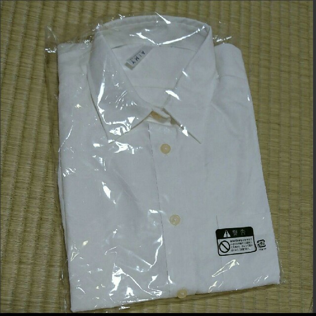 新品ワイシャツ 白シャツ Yシャツ レディースのトップス(シャツ/ブラウス(長袖/七分))の商品写真