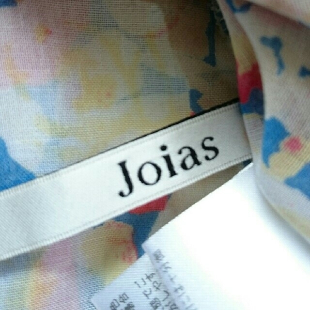 Joias(ジョイアス)のJoias ブラウス 半袖 花柄 レディースのトップス(シャツ/ブラウス(半袖/袖なし))の商品写真