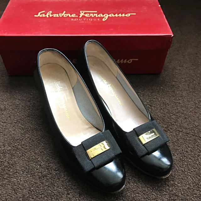 Ferragamo - フェラガモ 黒 パンプスの通販 by にべあ's shop｜フェラガモならラクマ