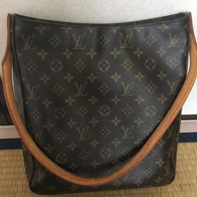 LOUIS VUITTON - ルイヴィトン ルーピングGMの通販 by rinko's shop｜ルイヴィトンならラクマ
