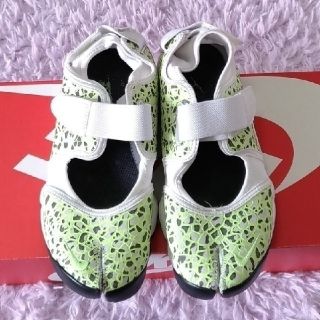 ナイキ(NIKE)の良品☆ナイキ【24】エアリフトプレミアム/ホワイト/ネオン/レオパード/ヒョウ柄(スニーカー)