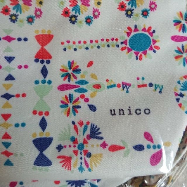 unico(ウニコ)の新品未使用／unico 北欧風ポーチ レディースのファッション小物(ポーチ)の商品写真