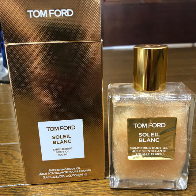 トムフォード ソレイユブラン シマリング ボディオイル100ml - 香水