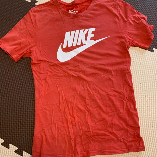 NIKE(ナイキ)のNIKE Ｔシャツ レディースのトップス(Tシャツ(半袖/袖なし))の商品写真