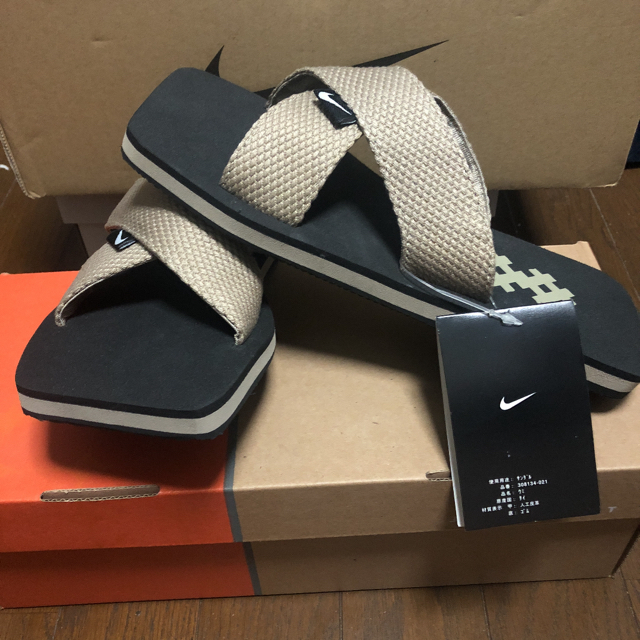 NIKE(ナイキ)の⛱🐬レア❗️ナイキ サンダル  ウミ❗️新品 未使用 レディースの靴/シューズ(サンダル)の商品写真