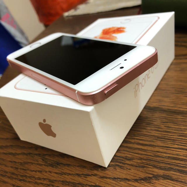 iPhoneSE 32GB スマホ/家電/カメラのスマートフォン/携帯電話(スマートフォン本体)の商品写真