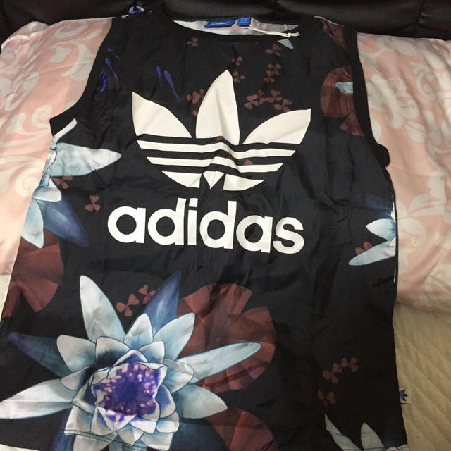 adidas(アディダス)のアディダス♡トップス レディースのトップス(カットソー(半袖/袖なし))の商品写真