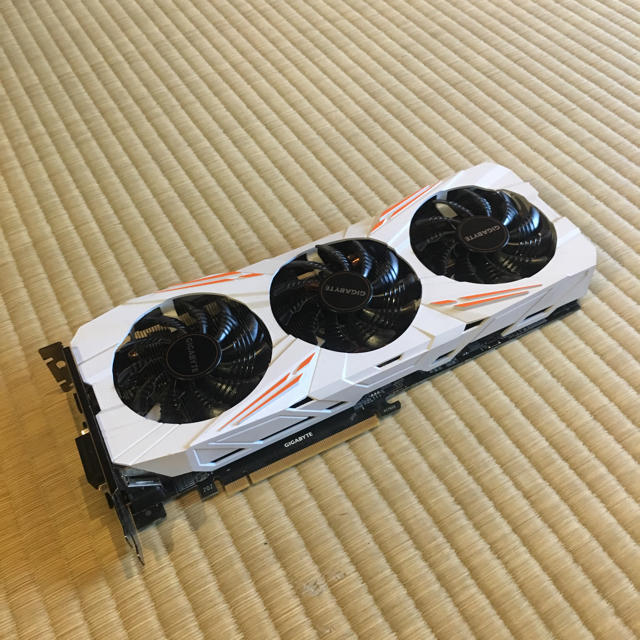 Gigabyte GeForce GTX1080Ti1632MHzベース