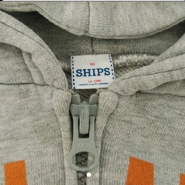 SHIPS(シップス)のSHIPS　パーカー　90 キッズ/ベビー/マタニティのキッズ服男の子用(90cm~)(Tシャツ/カットソー)の商品写真