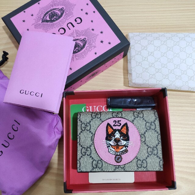 Gucci - GUCCI ミニ折り財布
の通販 by おおたゆうり🍎*'s shop｜グッチならラクマ