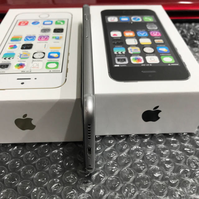 iPhone(アイフォーン)のiphone 6 au 64GB スマホ/家電/カメラのスマートフォン/携帯電話(スマートフォン本体)の商品写真