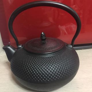 【ＵＳＥＤ】南部岩鋳造(南部鈴吉作)鉄器 急須 和モダン カラー鉄瓶 ブラック(金属工芸)