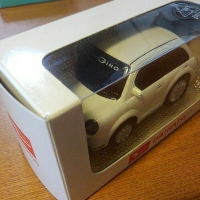 三菱 トヨタ ダイハツ ミニカー 3台セット エンタメ/ホビーのコレクション(ノベルティグッズ)の商品写真