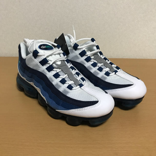 NIKE(ナイキ)の新品 NIKE AIR VAPORMAX 95 ブルーグラデ 24cm メンズの靴/シューズ(スニーカー)の商品写真